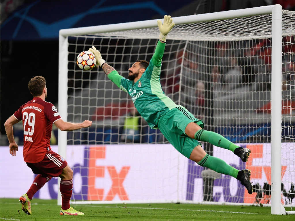 现出相似的 现出相似的